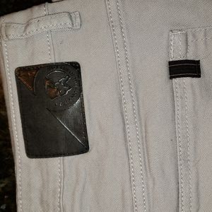 Buffalo David Britton 36X32 Gray